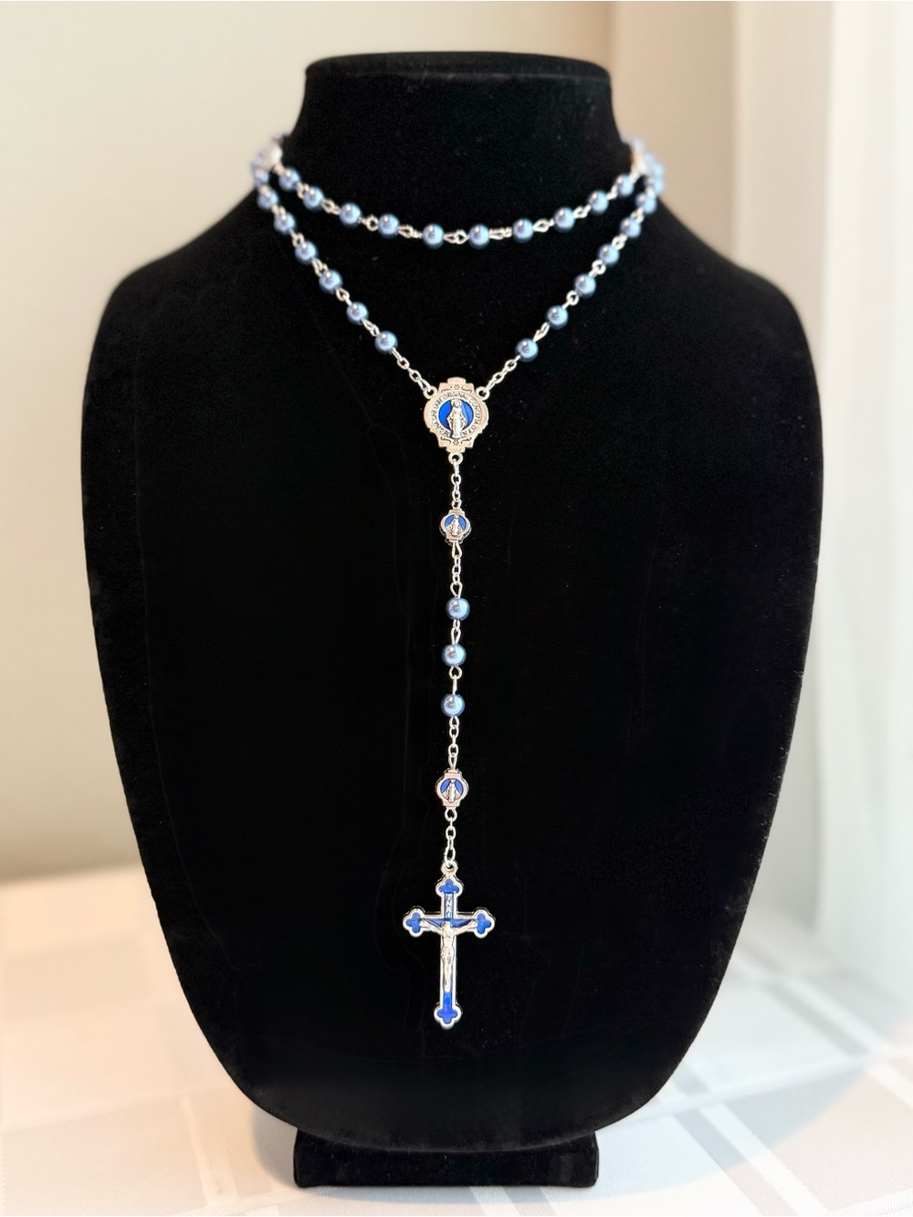 Catholic Virgin Mary Blue Prayer
Rosary - Picture 2 of 4